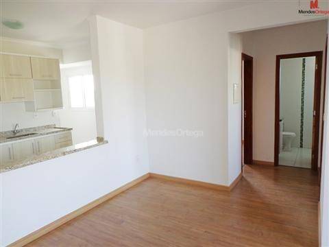 Apartamento para alugar com 2 quartos, 70m² - Foto 4