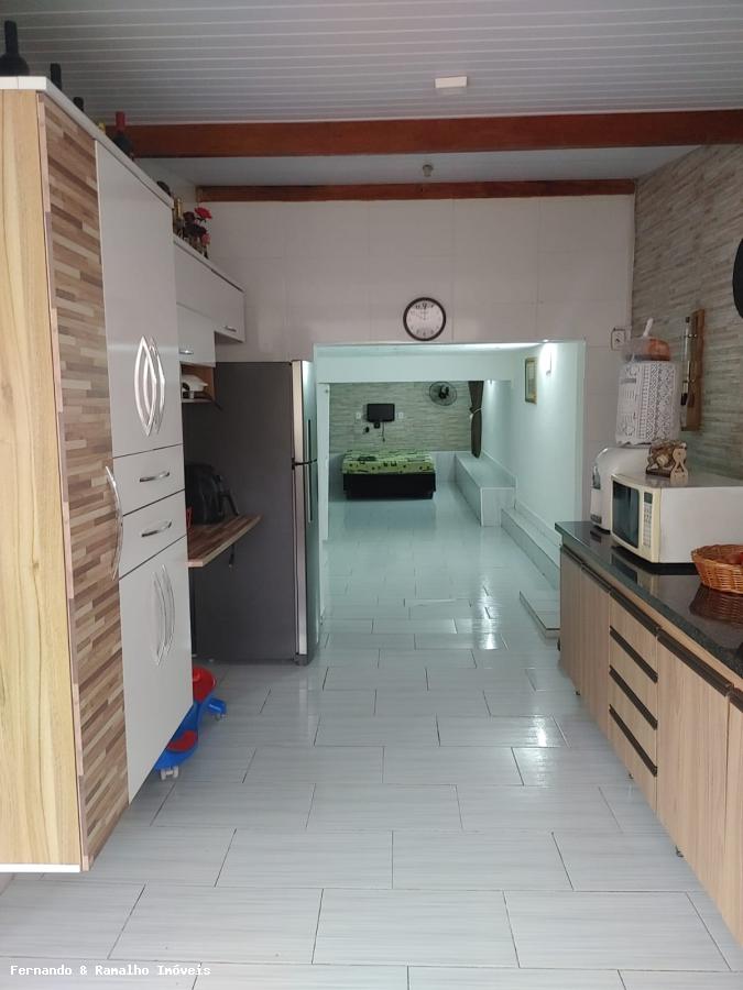 Casa à venda com 3 quartos, 280m² - Foto 17