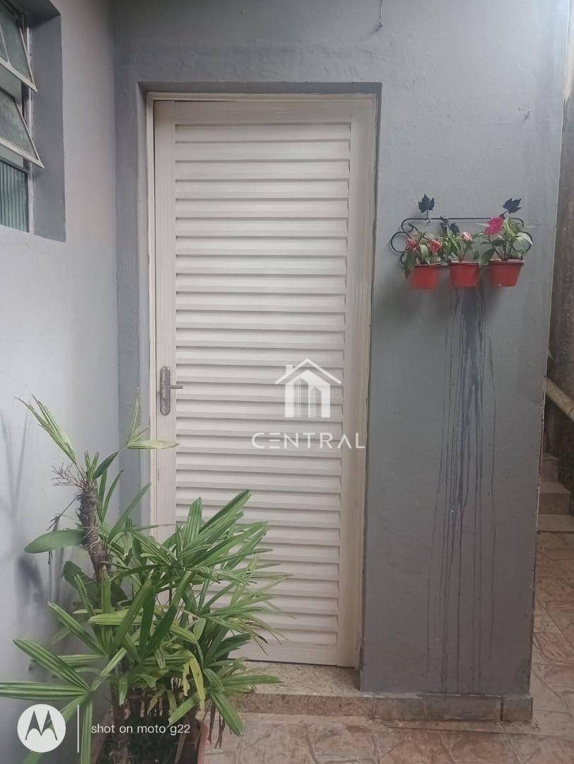 Casa à venda com 1 quarto, 136m² - Foto 13
