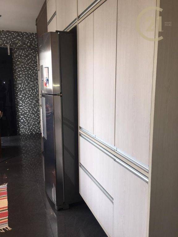 Apartamento à venda com 3 quartos, 186m² - Foto 13