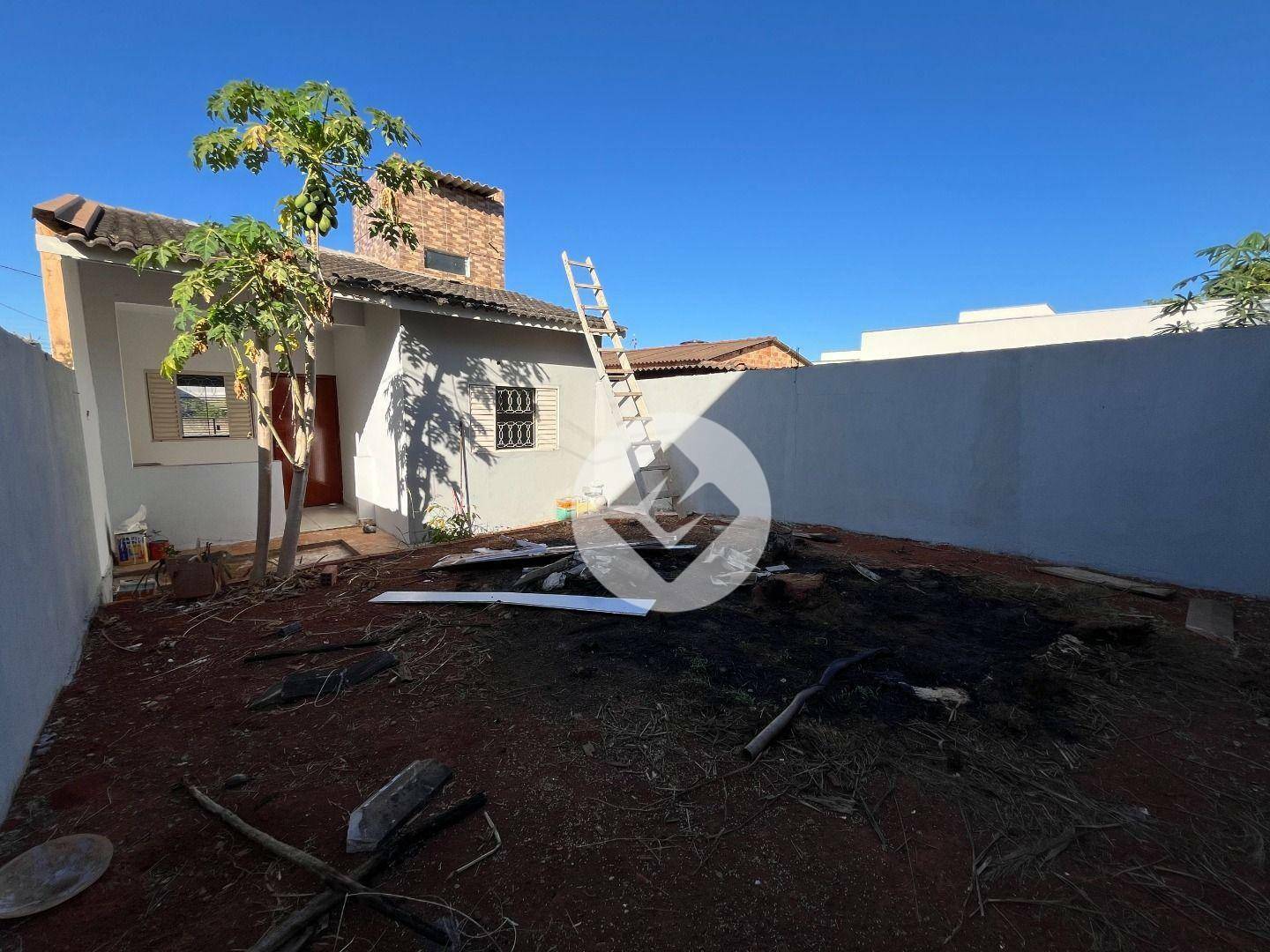 Casa à venda com 2 quartos, 52m² - Foto 9