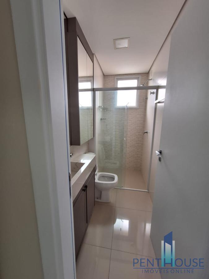 Apartamento para alugar com 3 quartos, 136m² - Foto 20