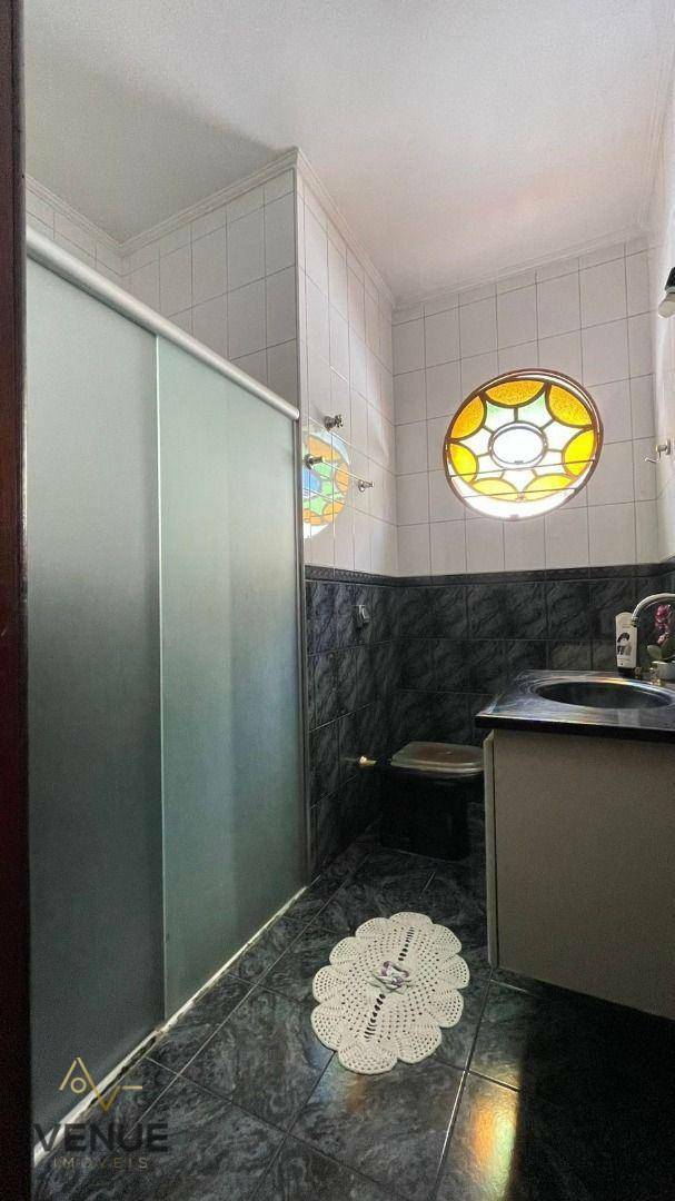 Sobrado à venda com 4 quartos, 300m² - Foto 7