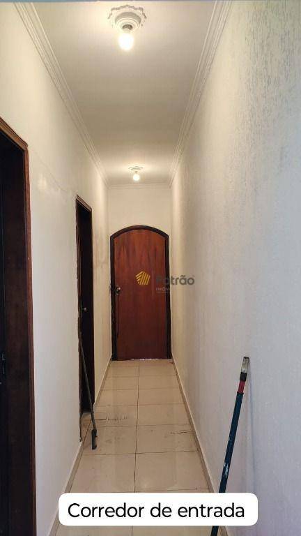 Sobrado à venda com 2 quartos, 280m² - Foto 7