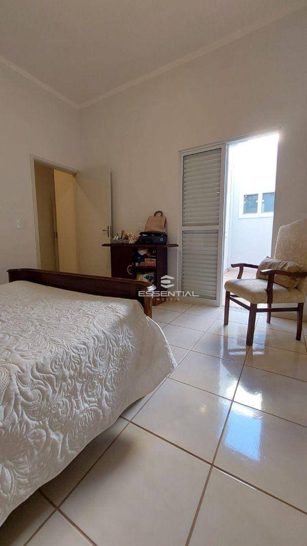 Casa de Condomínio à venda com 3 quartos, 215m² - Foto 13