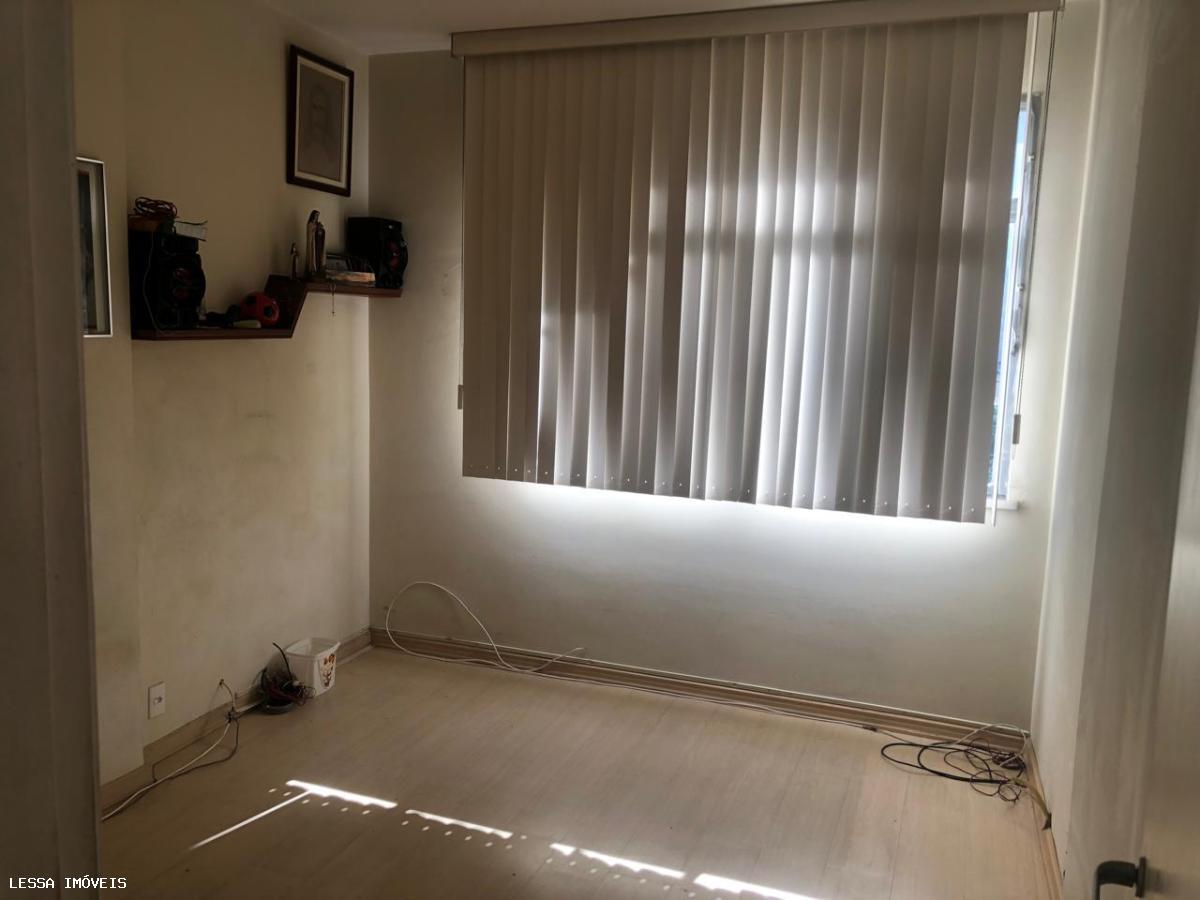 Apartamento à venda com 2 quartos, 83m² - Foto 2