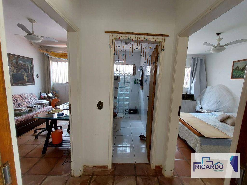 Casa à venda com 3 quartos, 150m² - Foto 14