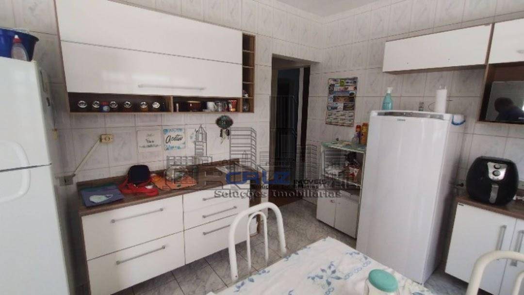 Casa à venda com 4 quartos, 160m² - Foto 11