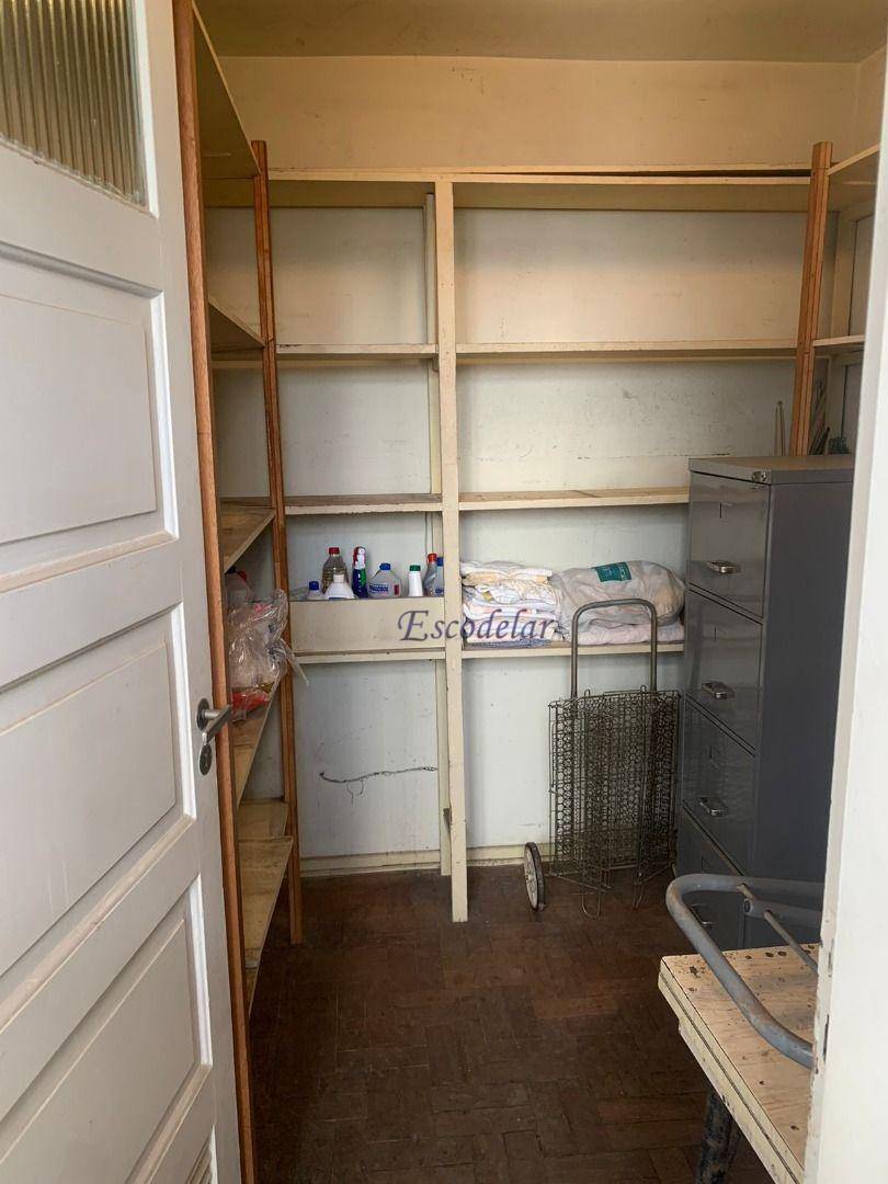 Apartamento à venda com 3 quartos, 180m² - Foto 27