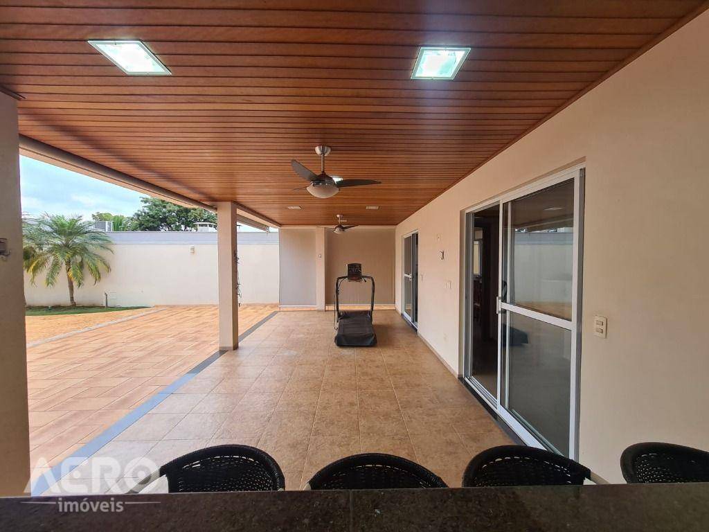 Casa de Condomínio à venda com 3 quartos, 300m² - Foto 14