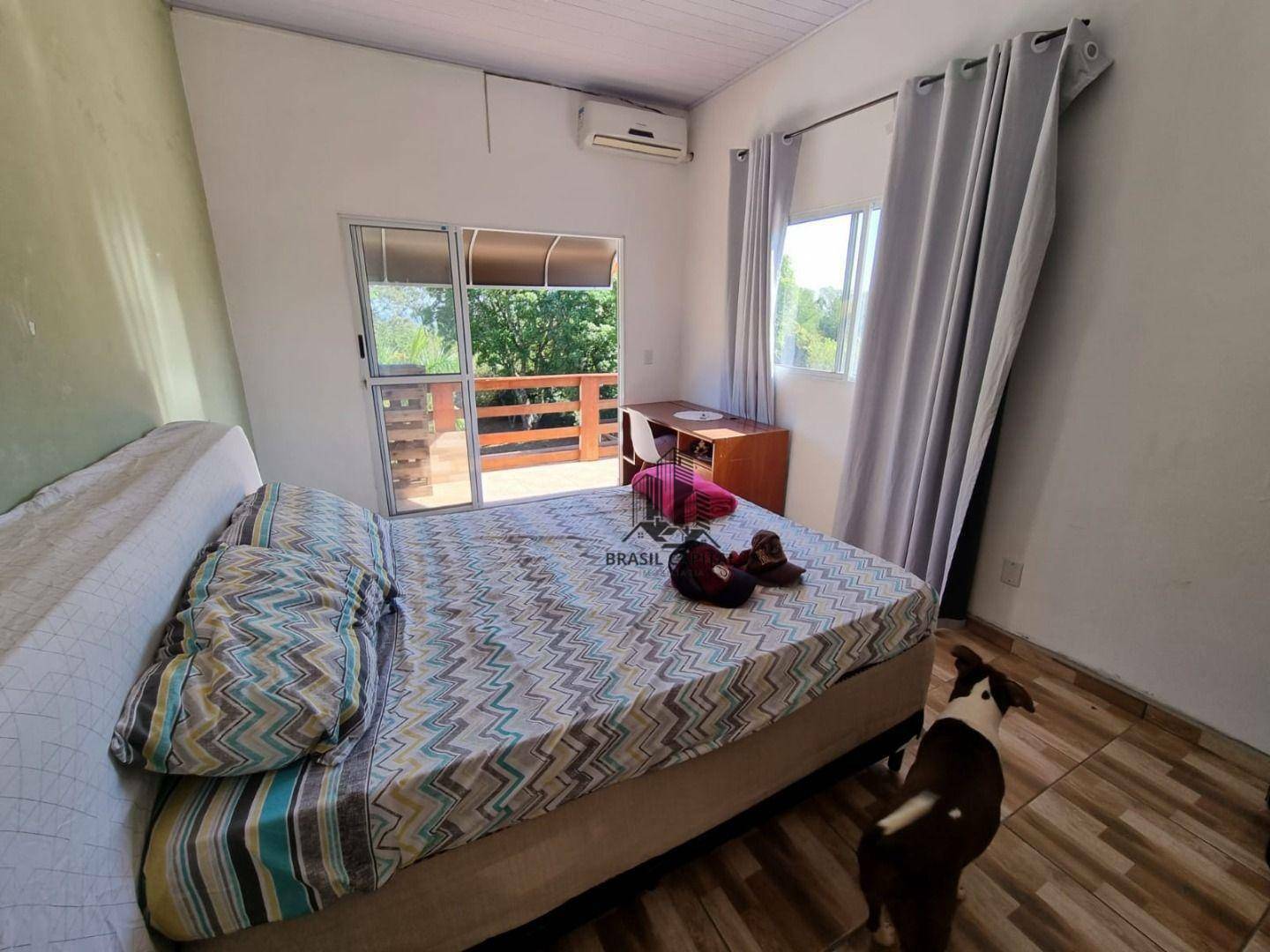 Chácara à venda com 3 quartos, 220m² - Foto 5