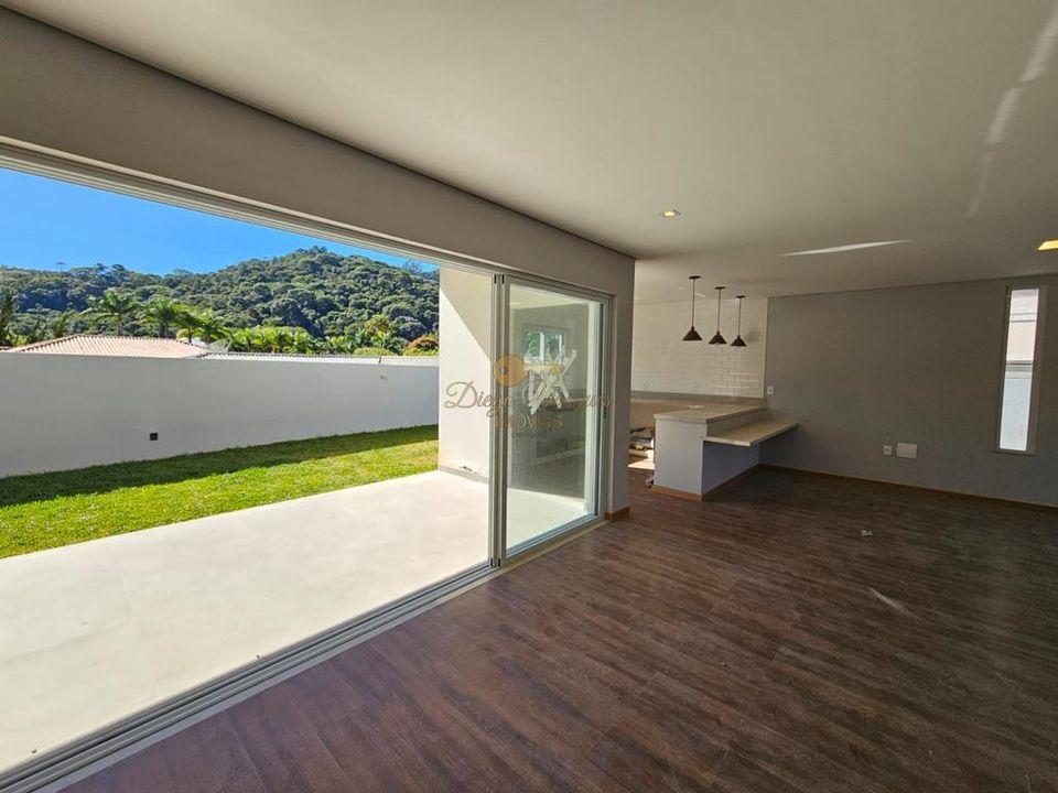 Casa de Condomínio à venda com 3 quartos, 240m² - Foto 6