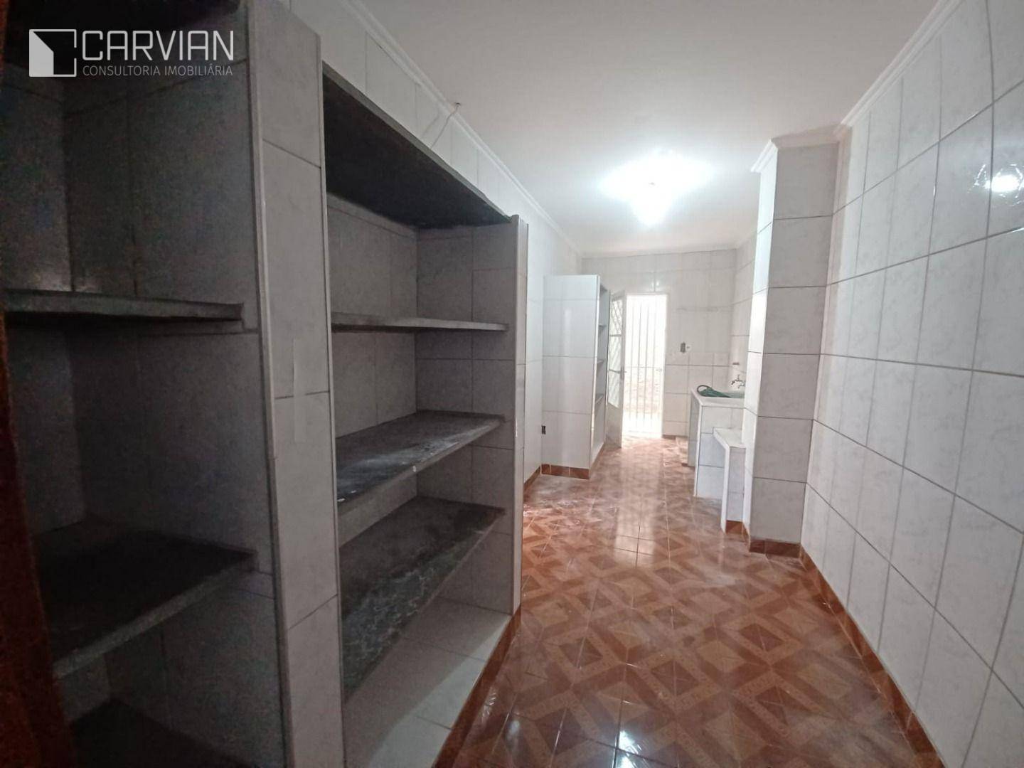 Casa à venda com 3 quartos, 144m² - Foto 3