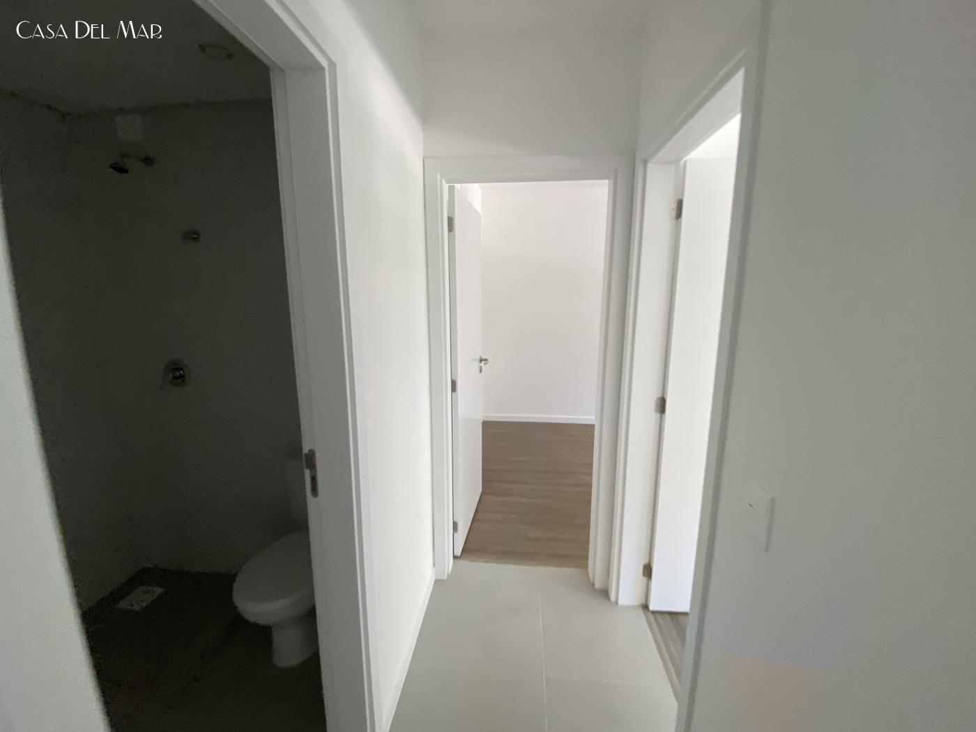 Apartamento à venda com 2 quartos, 70m² - Foto 17