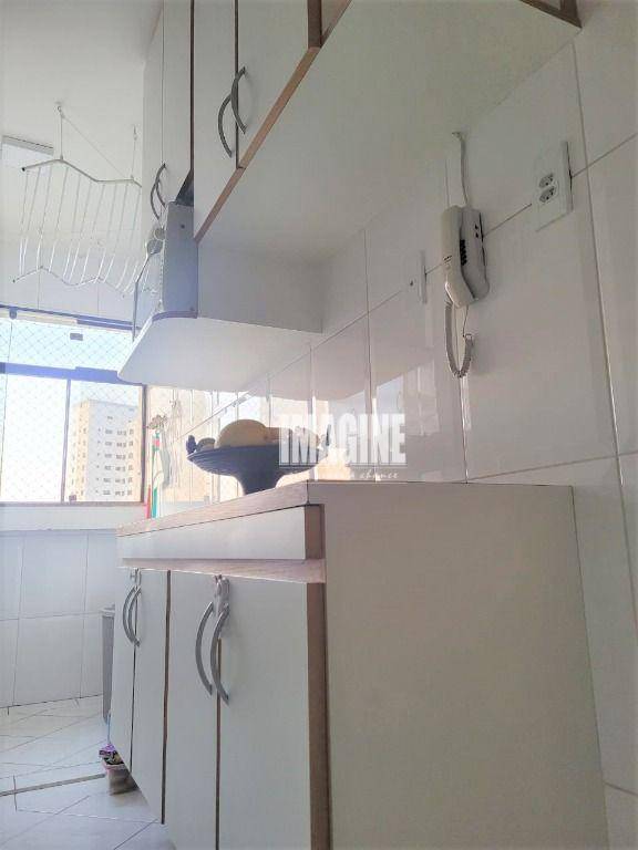 Apartamento à venda com 2 quartos, 51m² - Foto 17