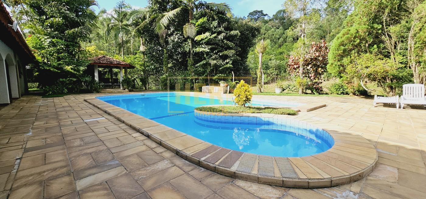 Sítio à venda com 3 quartos, 450m² - Foto 1