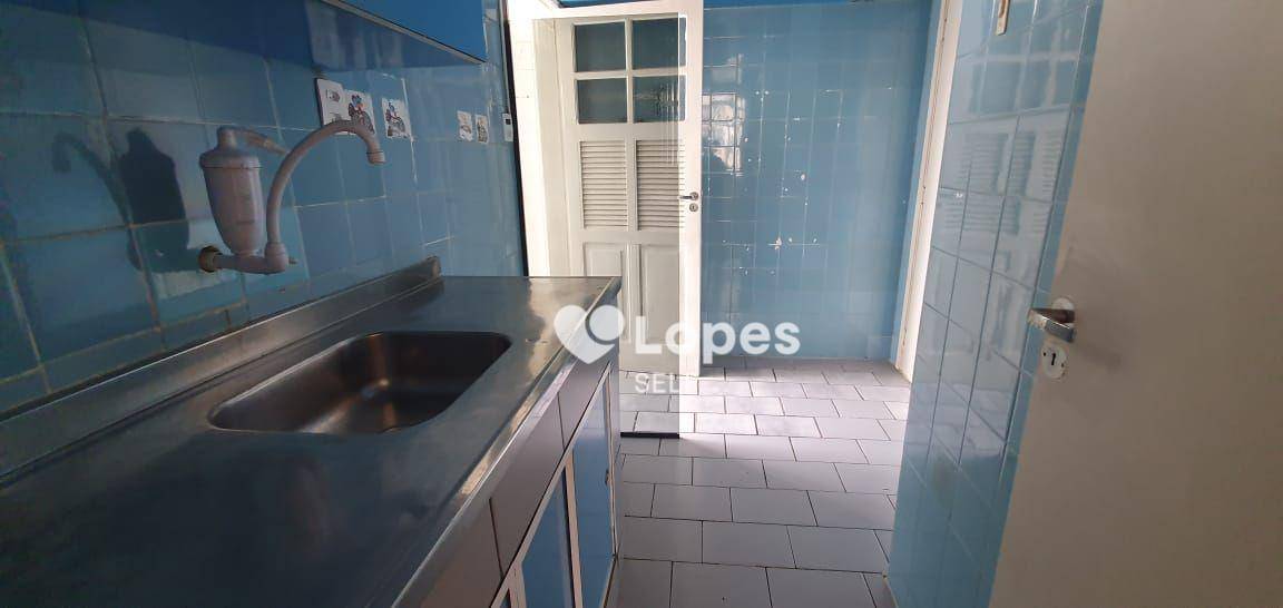 Apartamento à venda com 2 quartos, 62m² - Foto 9