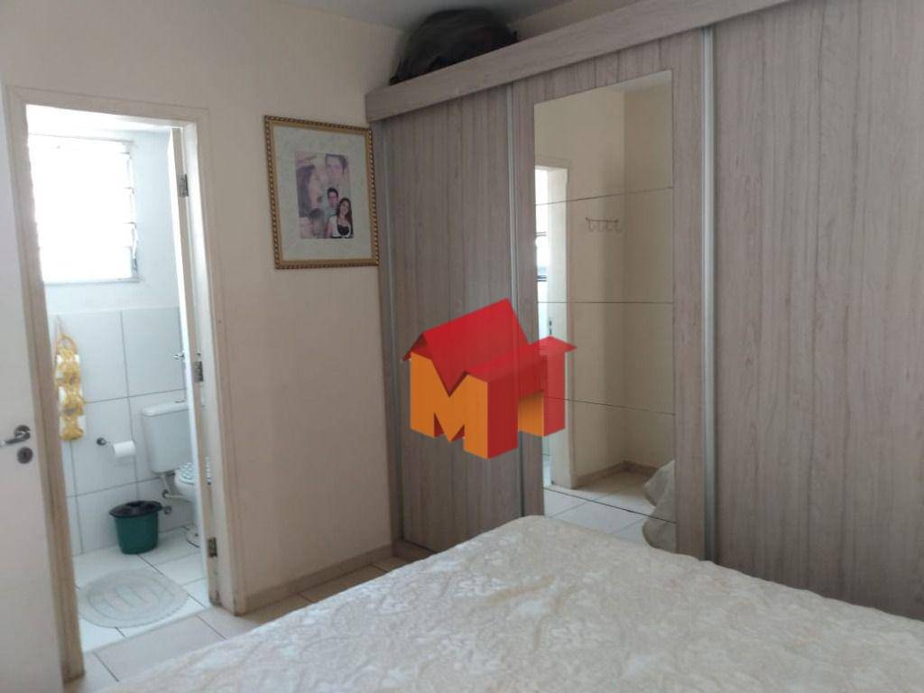 Apartamento à venda com 2 quartos, 59m² - Foto 2