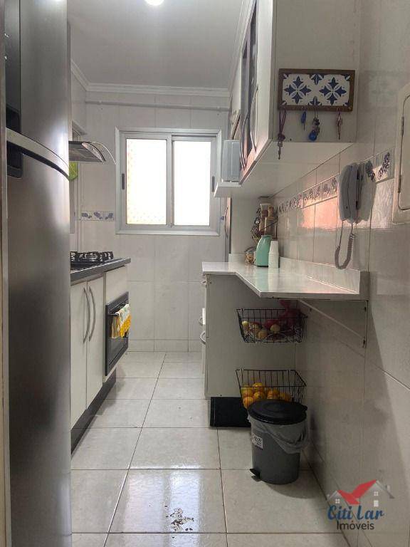 Apartamento à venda com 2 quartos, 62m² - Foto 6