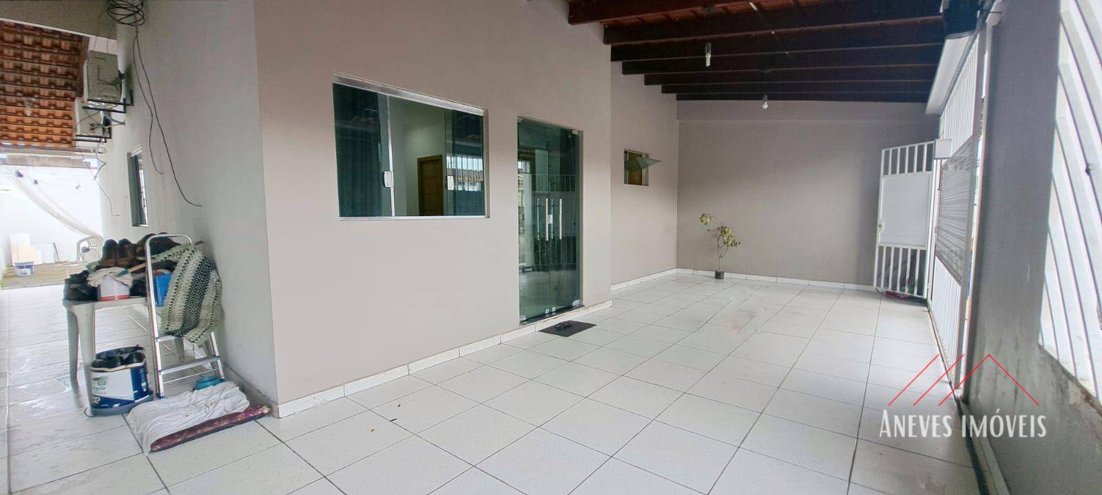 Casa à venda com 3 quartos, 162m² - Foto 3