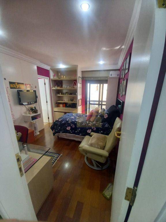 Apartamento à venda com 4 quartos, 266m² - Foto 47