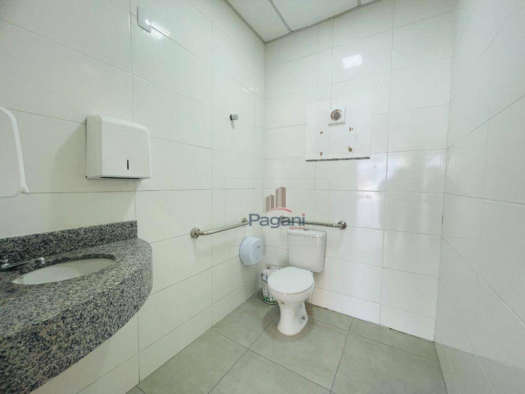 Depósito-Galpão-Armazém para alugar, 840m² - Foto 19