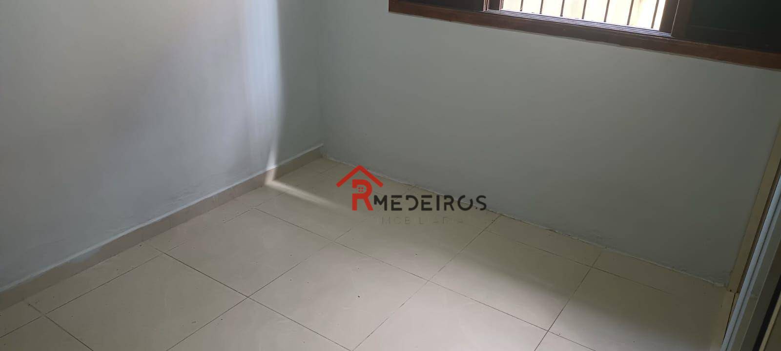 Casa à venda com 2 quartos, 125m² - Foto 10