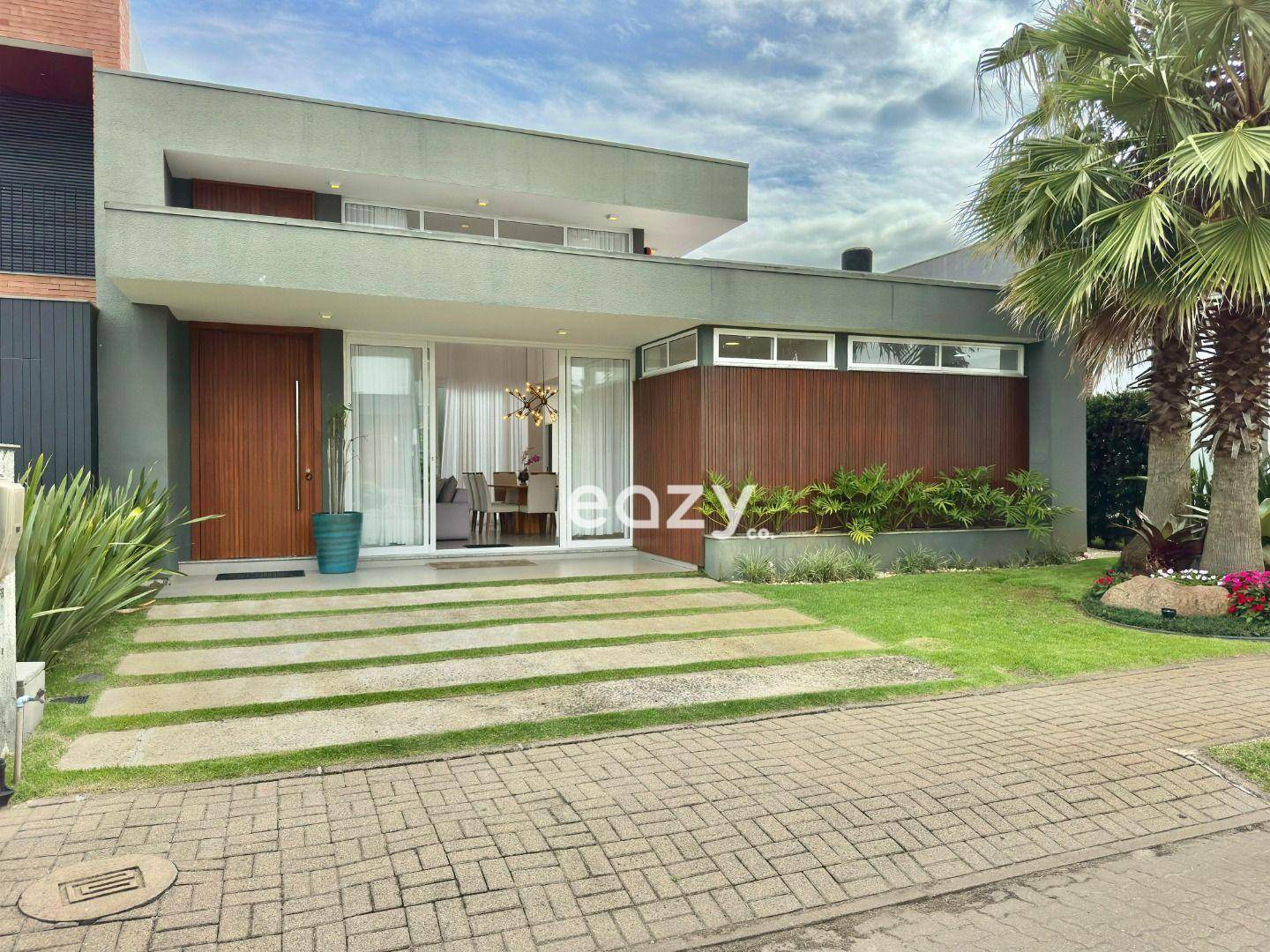 Casa de Condomínio à venda com 4 quartos, 167m² - Foto 1