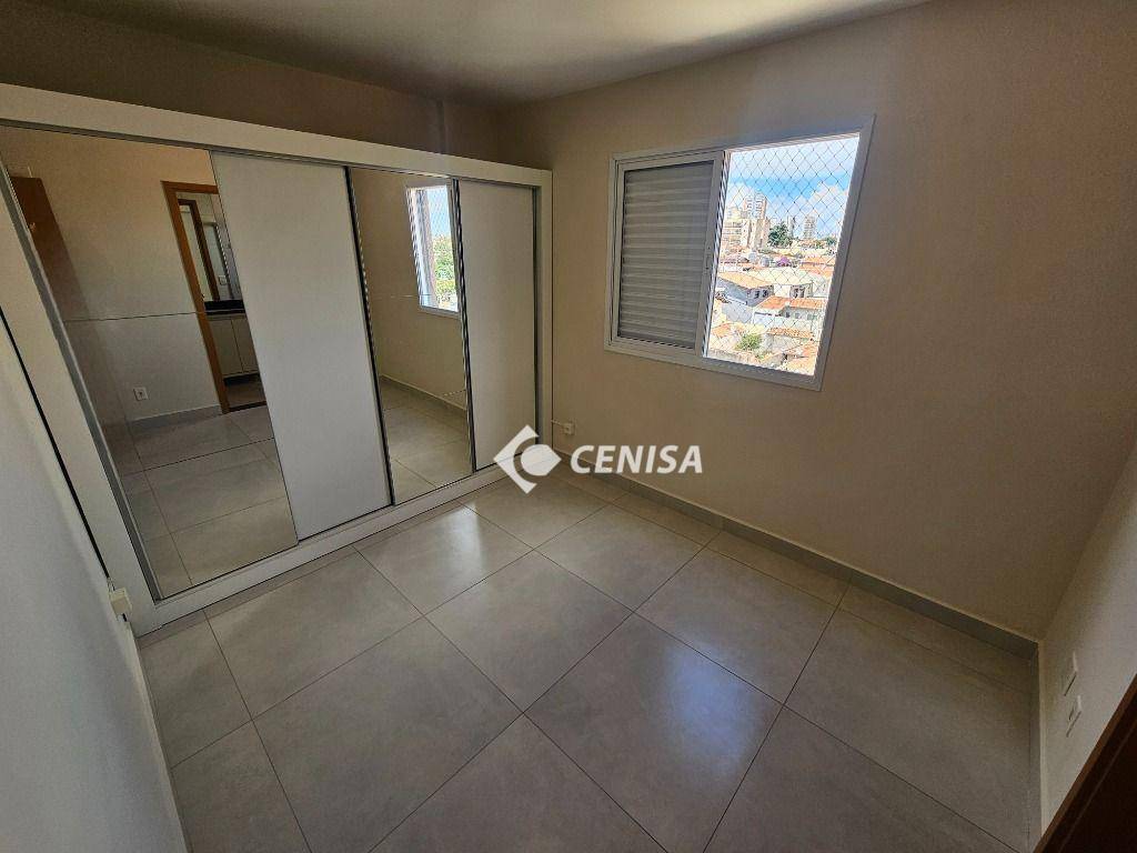 Apartamento para alugar com 3 quartos, 82m² - Foto 9