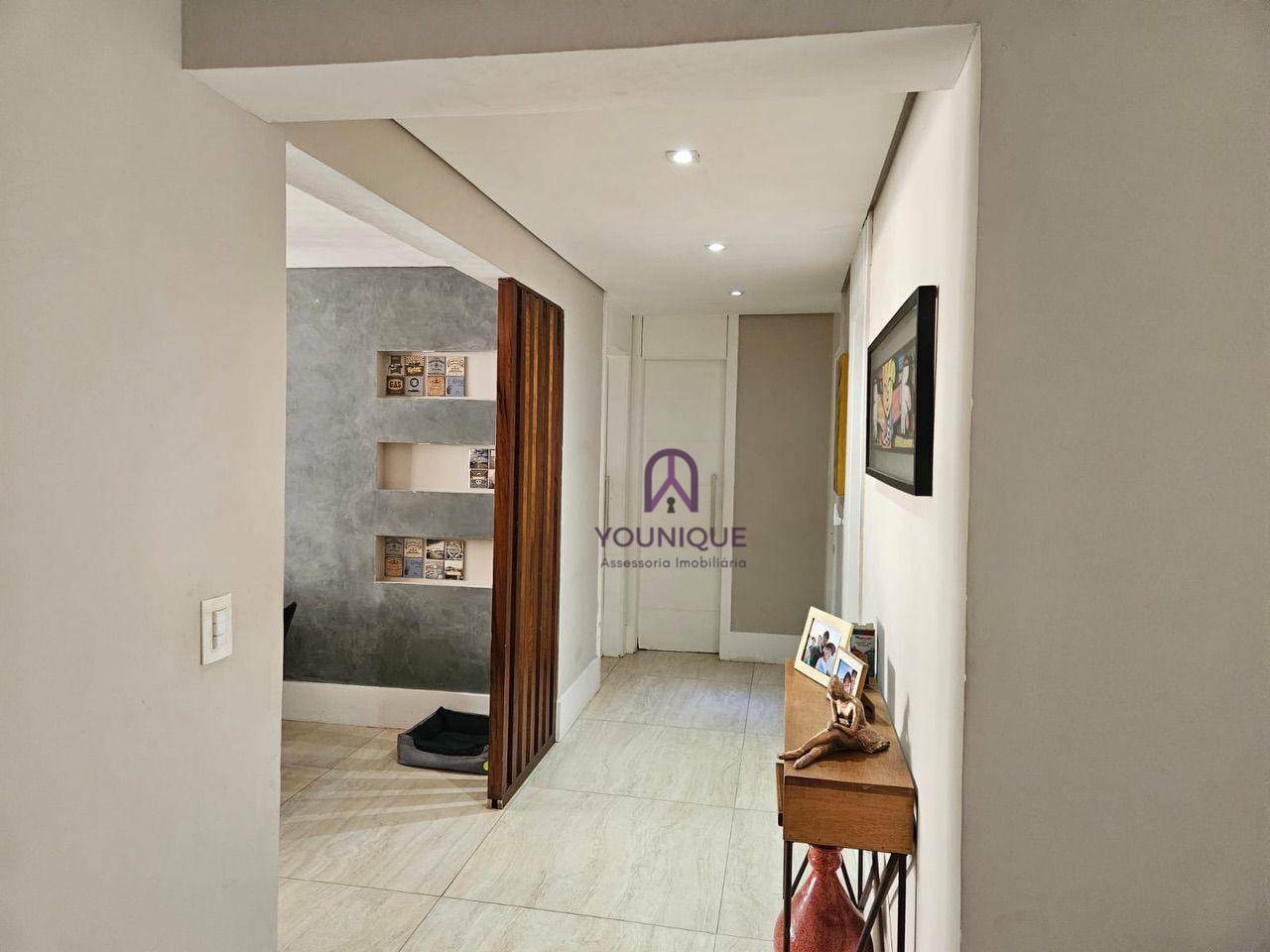 Apartamento à venda com 3 quartos, 125m² - Foto 2