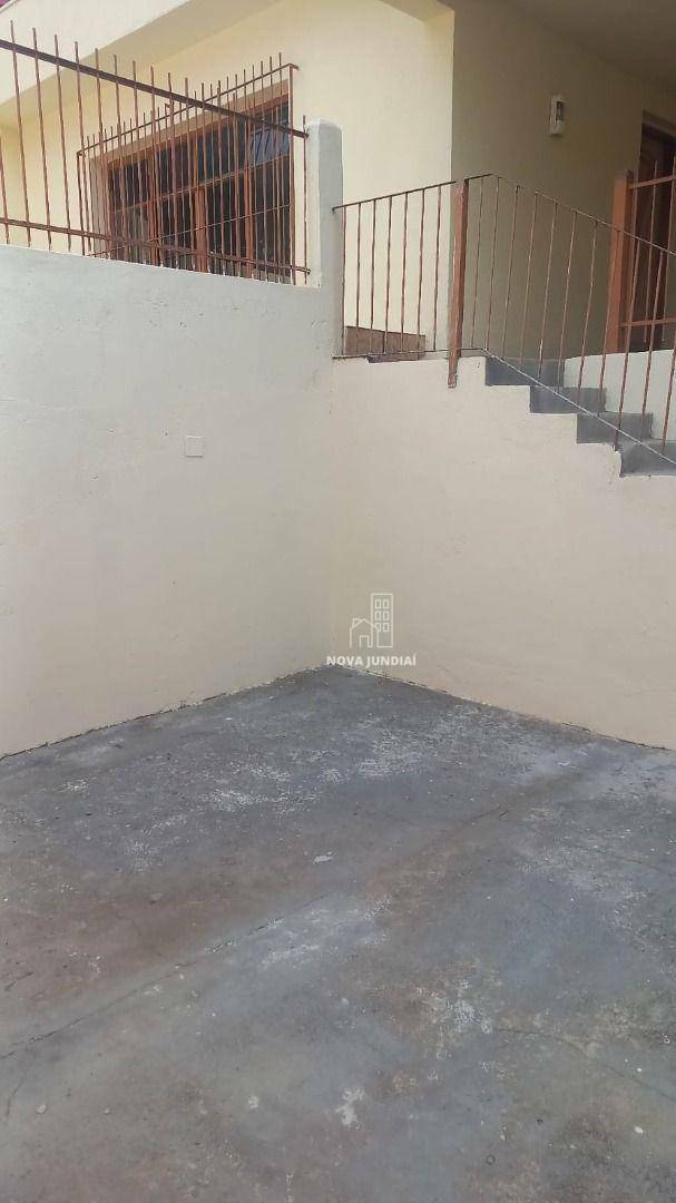 Casa para alugar com 3 quartos, 120m² - Foto 3