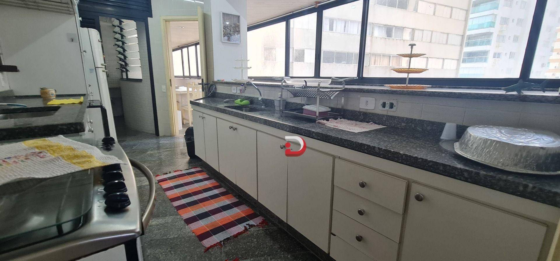 Apartamento para alugar com 4 quartos, 213m² - Foto 18