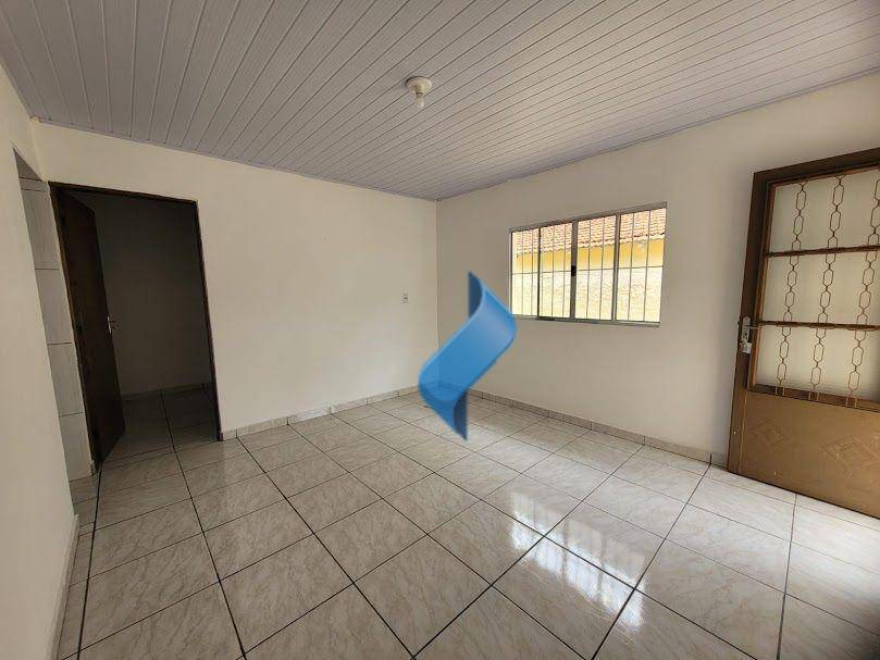 Casa para alugar com 2 quartos, 42m² - Foto 7