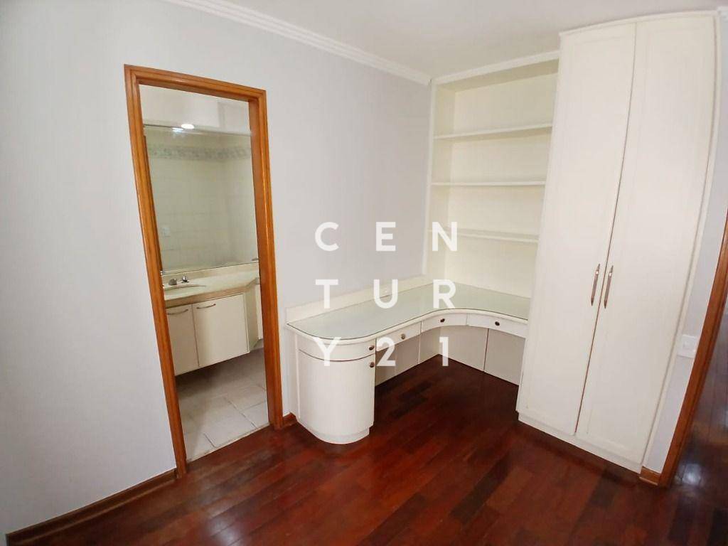 Apartamento para alugar com 3 quartos, 119m² - Foto 30