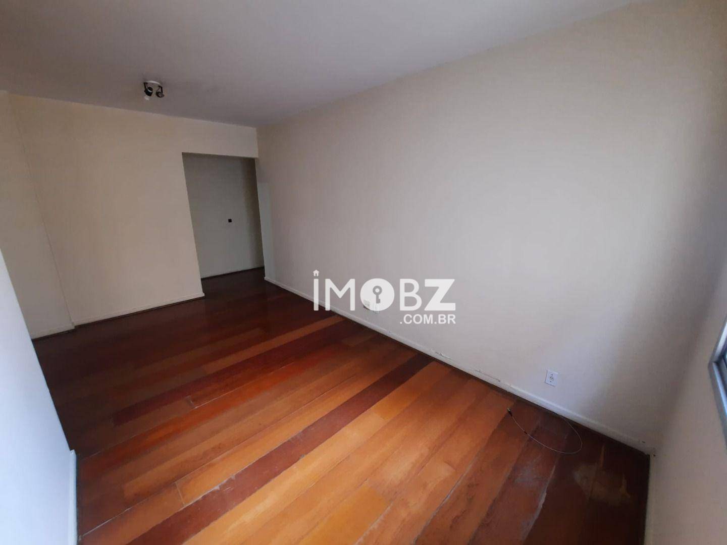 Apartamento à venda com 3 quartos, 69m² - Foto 4