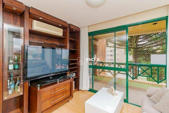 Apartamento à venda com 3 quartos, 149m² - Foto 4