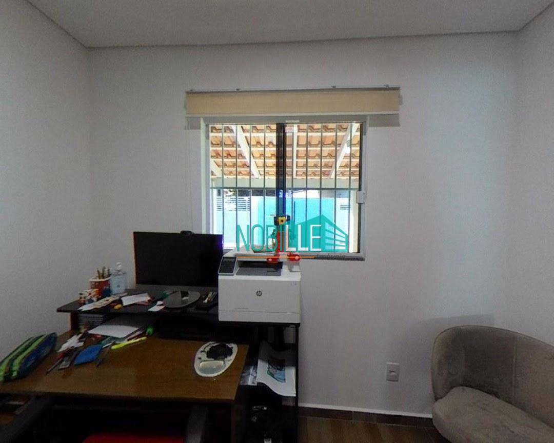 Casa à venda com 5 quartos, 200m² - Foto 21