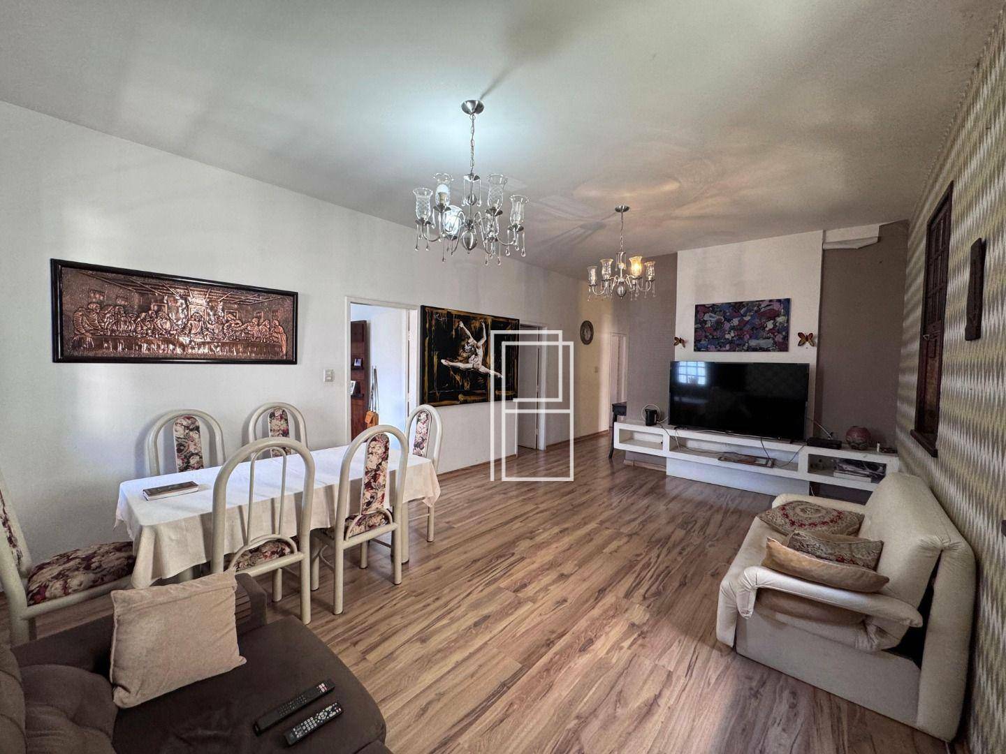 Casa à venda com 5 quartos, 280m² - Foto 3