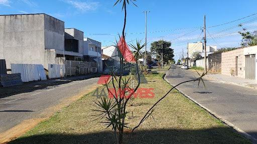 Apartamento à venda com 2 quartos, 85m² - Foto 3