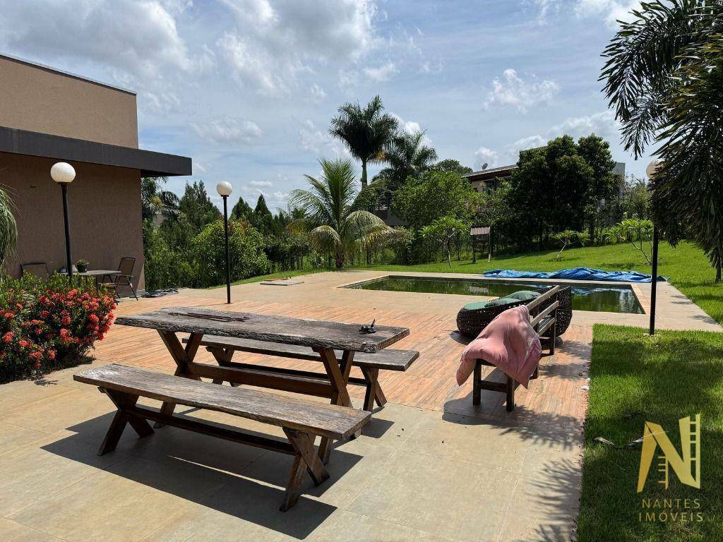 Casa de Condomínio à venda com 4 quartos, 450m² - Foto 2