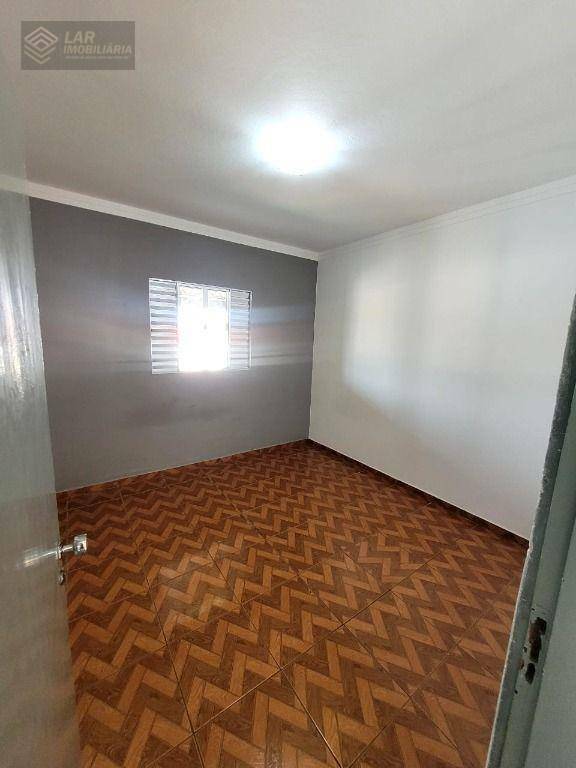 Casa para alugar com 2 quartos, 74m² - Foto 10
