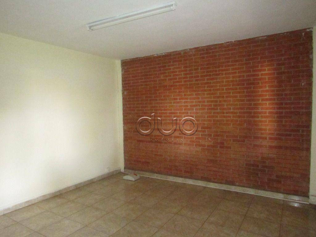 Casa para alugar com 2 quartos, 541m² - Foto 38