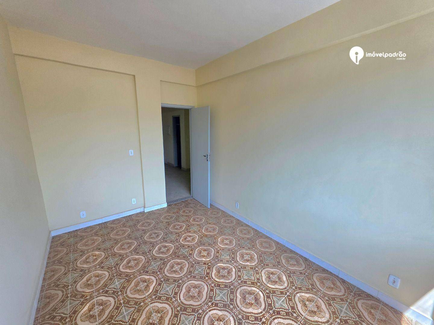 Apartamento para alugar com 2 quartos, 80m² - Foto 6