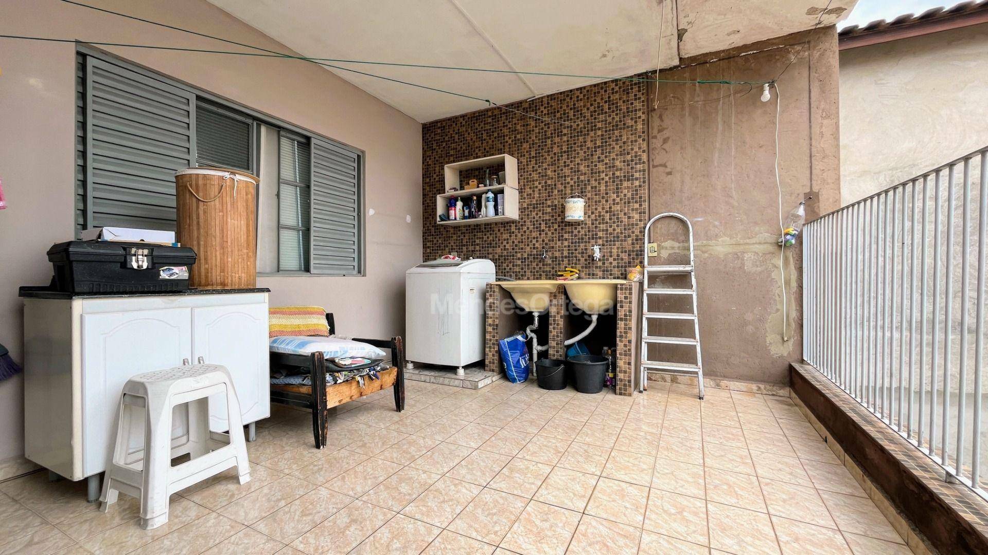 Casa à venda com 3 quartos, 180m² - Foto 16