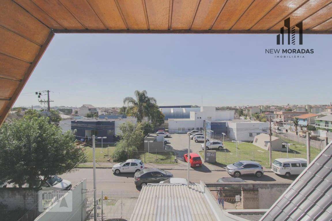 Casa à venda com 3 quartos, 72m² - Foto 4