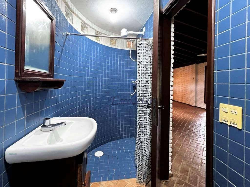 Chácara à venda com 6 quartos, 271m² - Foto 37