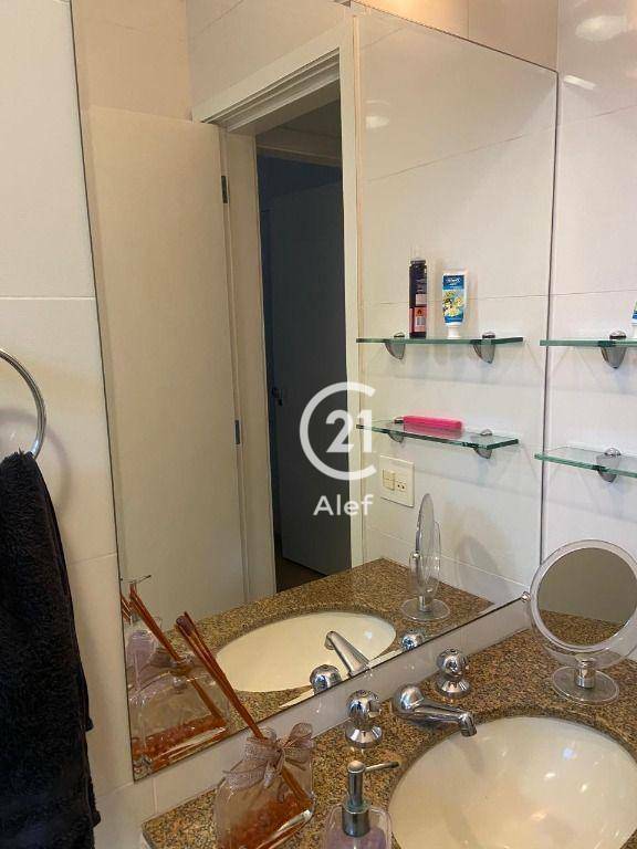 Apartamento à venda com 3 quartos, 220m² - Foto 33