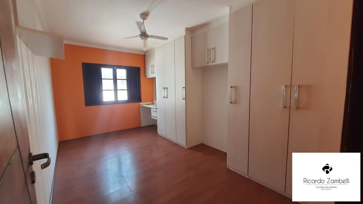 Casa à venda com 3 quartos, 300m² - Foto 9