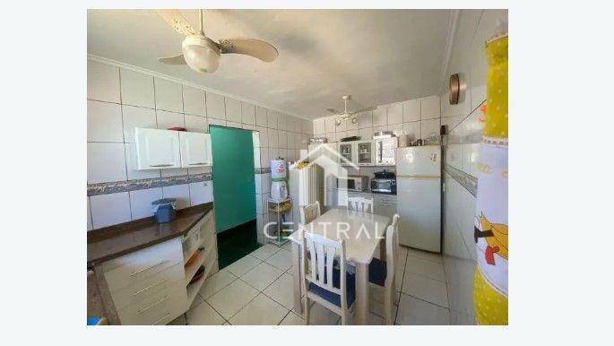 Casa, 2 quartos, 300 m² - Foto 3