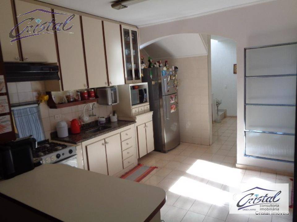 Casa à venda com 3 quartos, 240m² - Foto 5